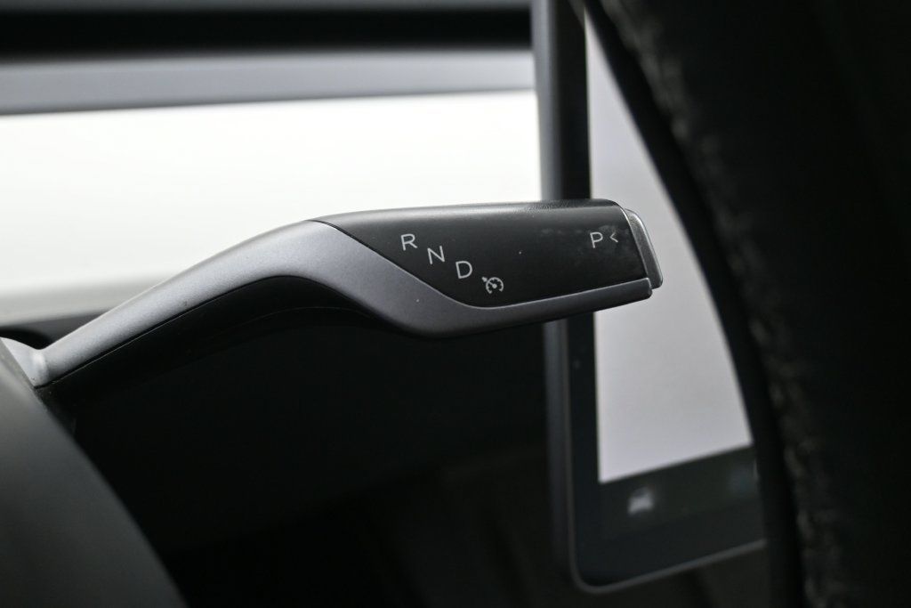 Used 2023 Tesla Model 3 Standard Range RWD image 18