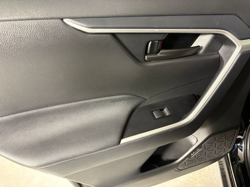 Used 2025 Toyota RAV4 LE FWD image 33