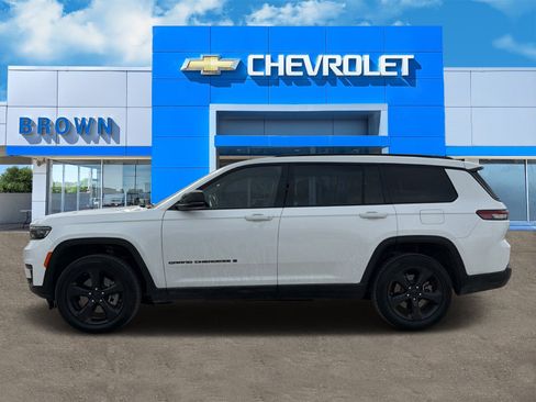 Used 2023 Jeep Grand Cherokee L Laredo AWD/4WD image 5