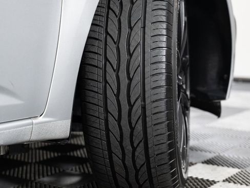 Used 2015 Chevrolet Sonic LTZ image 38