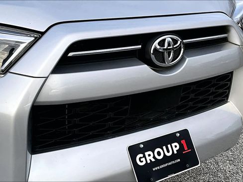 Used 2022 Toyota 4Runner SR5 image 28