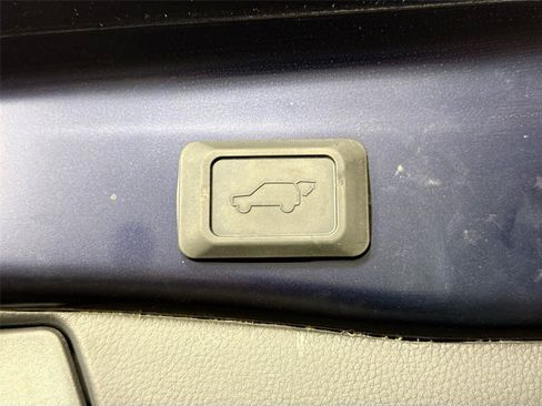 Certified 2025 Toyota RAV4 XLE Premium FWD image 39