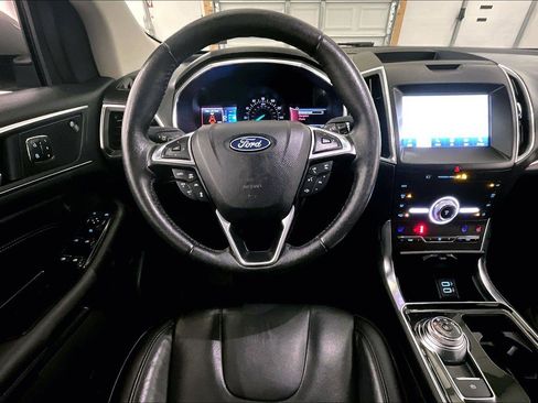 Used 2020 Ford Edge Titanium w/ Equipment Group 301A image 6
