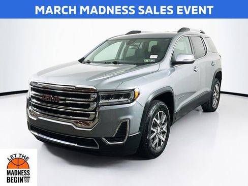 Used 2023 GMC Acadia SLE w/ Driver Convenience Package image 3