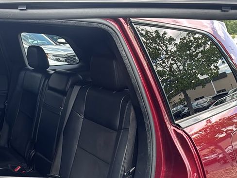 Used 2017 Jeep Grand Cherokee Altitude AWD/4WD image 26