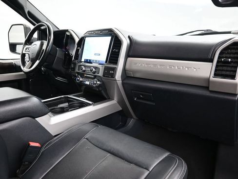 Used 2022 Ford F250 Lariat w/ Black Appearance Package AWD/4WD image 25
