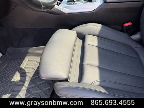 Used 2021 BMW 330i Sedan w/ M Sport Package RWD image 12