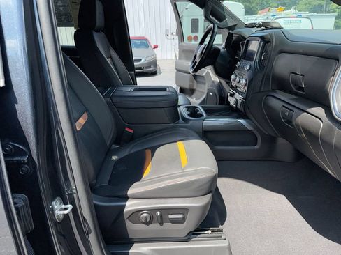 Used 2021 GMC Sierra 1500 AT4 w/ AT4 Value Package AWD/4WD image 32