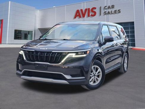 Used 2024 Kia Carnival LX image 1