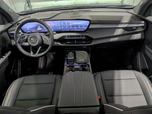 Used 2025 Buick Enclave Preferred image 12