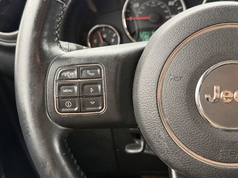 Used 2013 Jeep Wrangler Unlimited Sport image 20