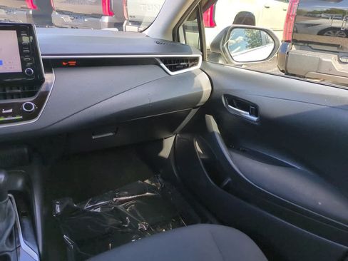 Used 2020 Toyota Corolla LE FWD image 16