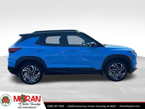 Certified 2024 Chevrolet TrailBlazer RS w/ Convenience Package FWD image 8