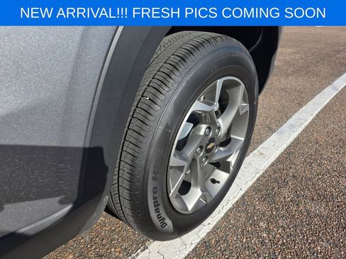 Certified 2025 Chevrolet Trax LT w/ LT Convenience Package image 8
