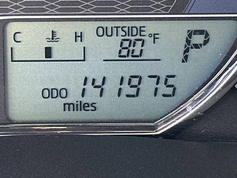 Used 2015 Toyota Corolla LE image 28