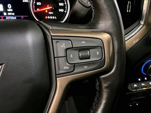 Used 2022 Chevrolet Silverado 1500 High Country w/ Technology Package image 23