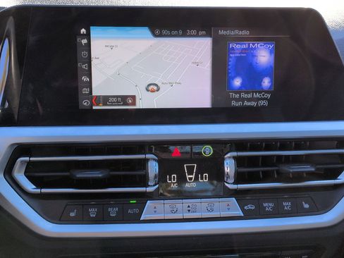 Used 2020 BMW 330i Sedan w/ Convenience Package image 23