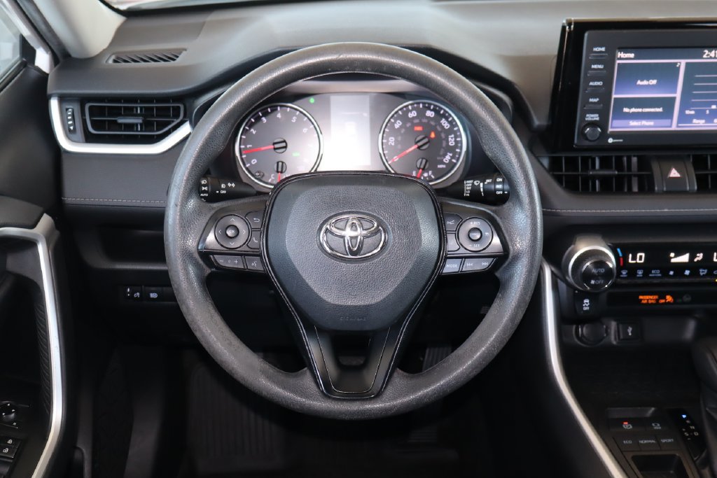 Used 2020 Toyota RAV4 XLE FWD image 17