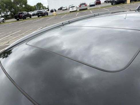 Used 2021 Honda CR-V Touring image 29