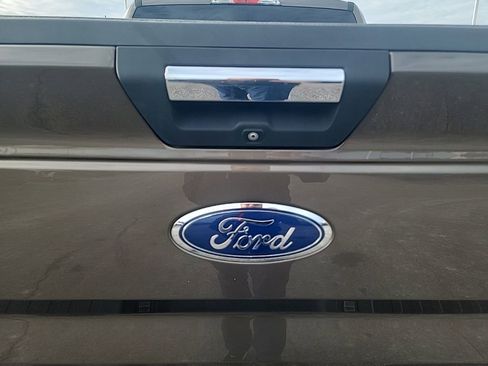 Used 2017 Ford F150 XLT w/ Equipment Group 302A Luxury image 5