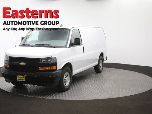 Used 2021 Chevrolet Express 2500 RWD image 51