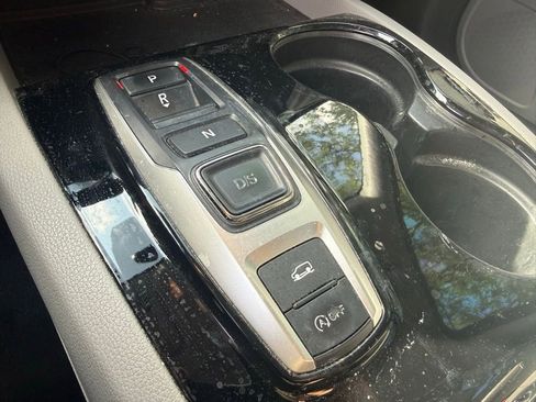Used 2017 Honda Pilot Touring image 29