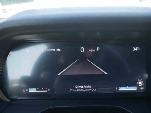 New 2025 Jeep Grand Cherokee Altitude image 39