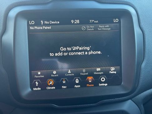 Certified 2023 Jeep Renegade Trailhawk AWD/4WD image 27