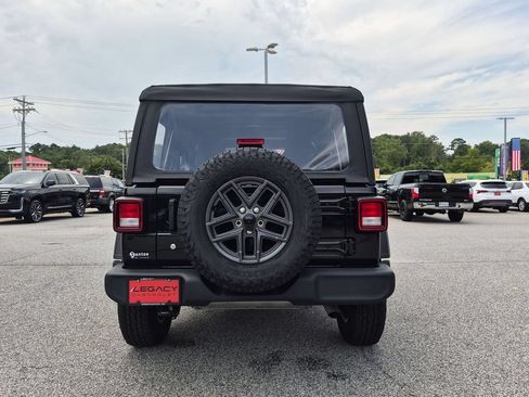 Used 2022 Jeep Wrangler Unlimited Sport AWD/4WD image 4