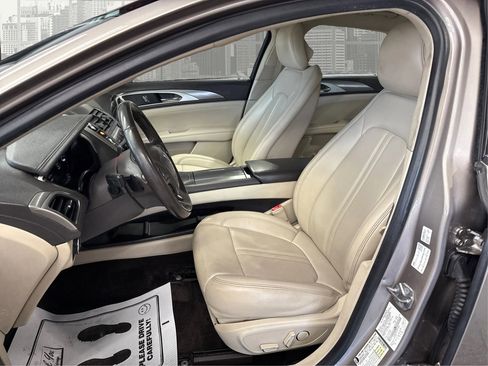 Used 2018 Lincoln MKZ Premiere image 9