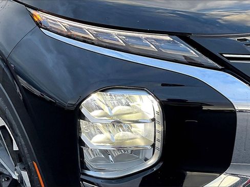 Used 2024 Mitsubishi Outlander SE Black Edition image 30