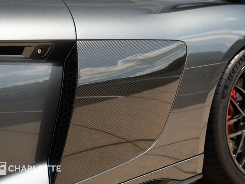 Used 2020 Audi R8 V10 w/ Carbon Exterior Package image 12