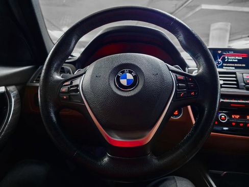 Used 2017 BMW 330i xDrive Sedan image 25