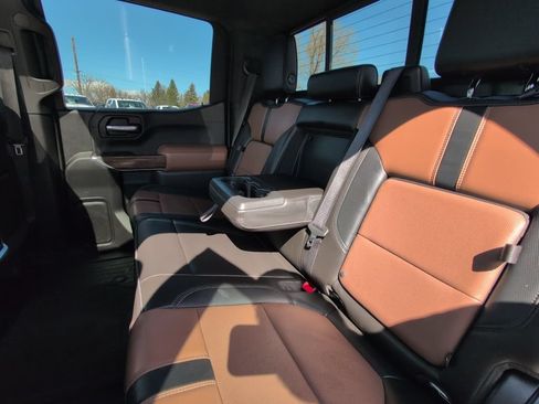 Used 2019 Chevrolet Silverado 1500 High Country w/ Technology Package AWD/4WD image 28