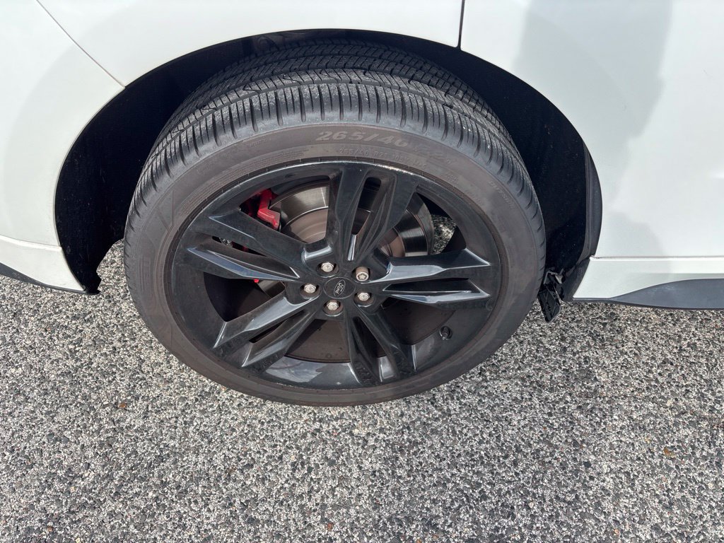 Used 2022 Ford Edge ST w/ Equipment Group 401A AWD/4WD image 8