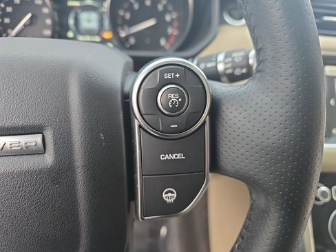 Used 2016 Land Rover Range Rover Sport HSE image 20