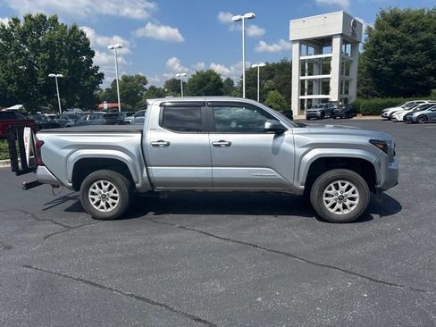 Used 2024 Toyota Tacoma SR5 RWD image 7