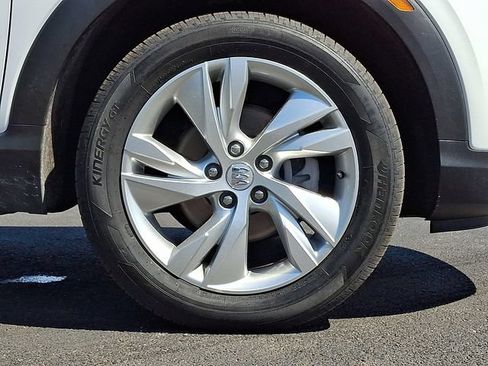 Used 2024 Buick Encore GX Preferred w/ Comfort Package AWD/4WD image 8