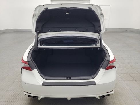 Used 2018 Toyota Camry XSE image 29