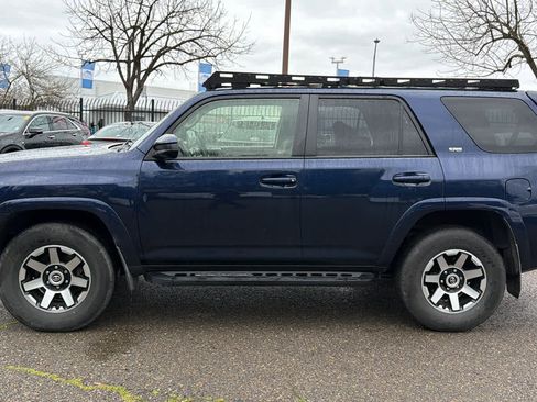 Used 2017 Toyota 4Runner SR5 w/ Four Season Floor Mat Package image 8