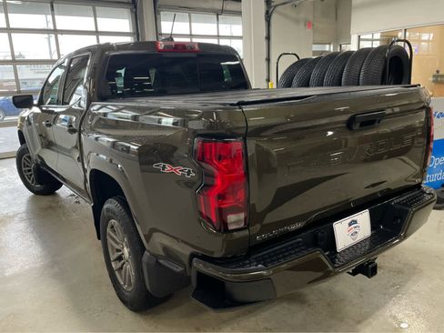 Used 2023 Chevrolet Colorado LT w/ LT Convenience Package AWD/4WD image 5