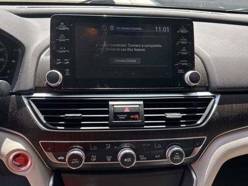 Used 2018 Honda Accord EX-L image 9