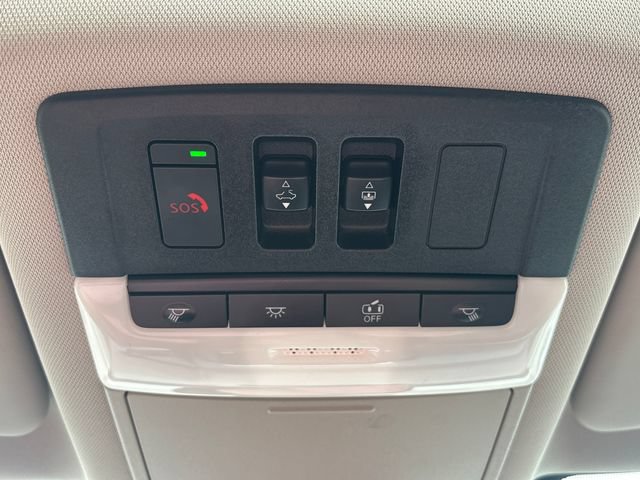 Used 2021 Nissan Rogue SV AWD/4WD image 14