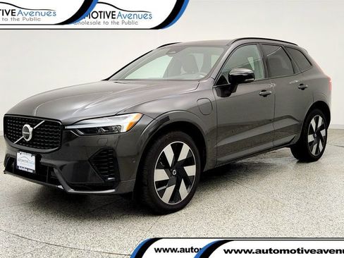 Used 2024 Volvo XC60 T8 Ultimate w/ Climate Package AWD/4WD image 1