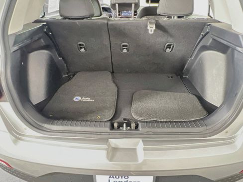 Used 2023 Hyundai Venue SEL FWD image 24