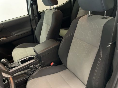 Used 2023 Toyota Tacoma TRD Off-Road w/ Technology Package image 16