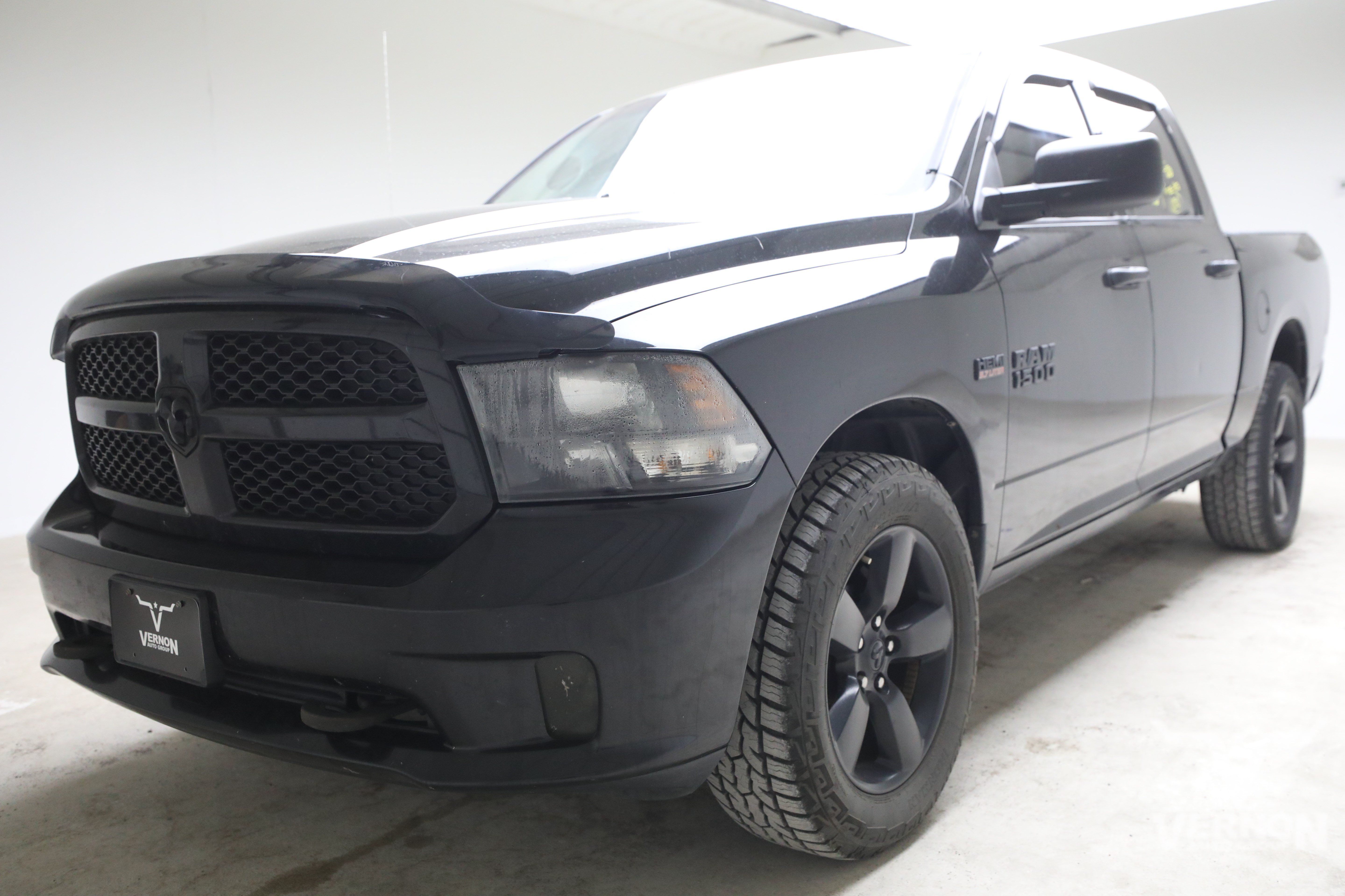 Used 2016 RAM 1500 Express w/ Black Ram 1500 Express Group AWD/4WD image 1