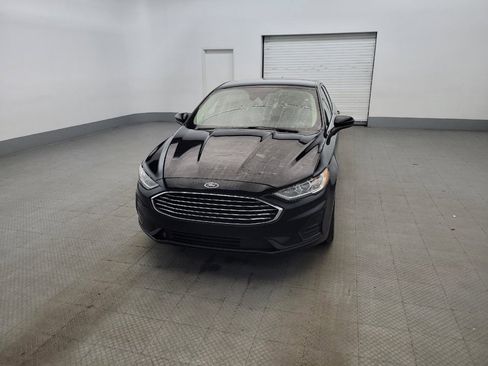 Used 2020 Ford Fusion SE w/ Fleet SE Value Package FWD image 15