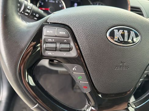 Used 2017 Kia Forte EX FWD image 43