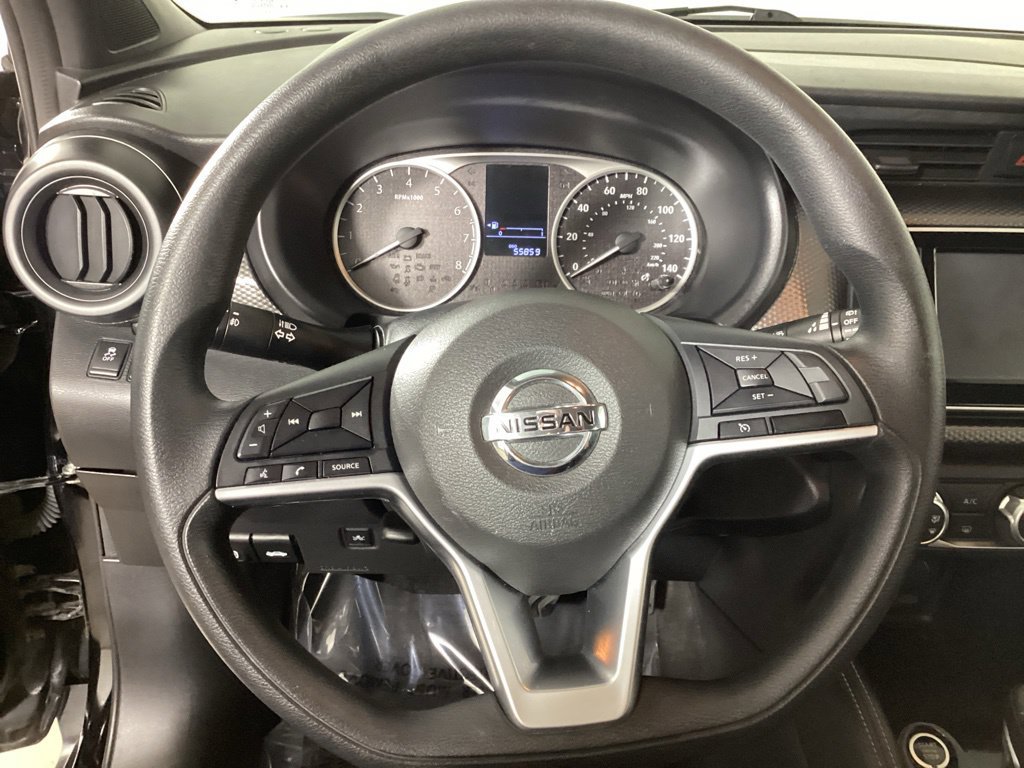 Used 2018 Nissan Kicks S FWD image 16